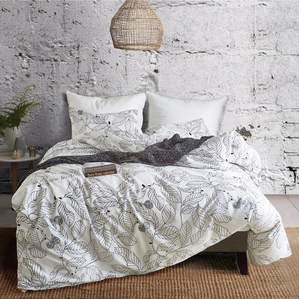 white-nordic-leaf-pattern-duvet-set